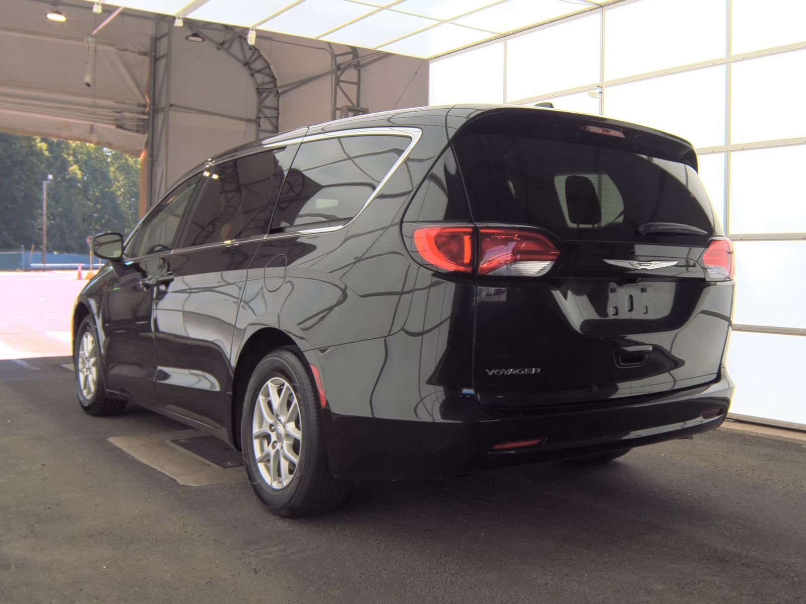 CHRYSLER VOYAGER - 9