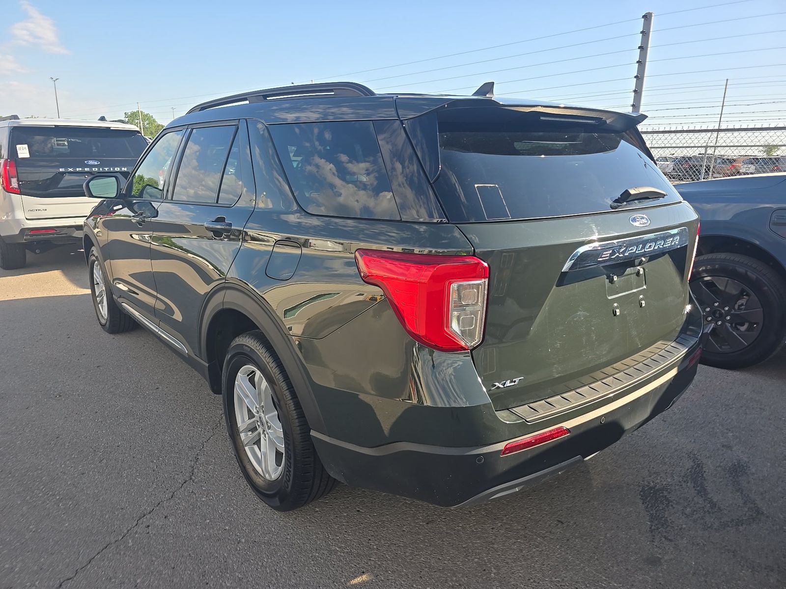 FORD EXPLORER - 7