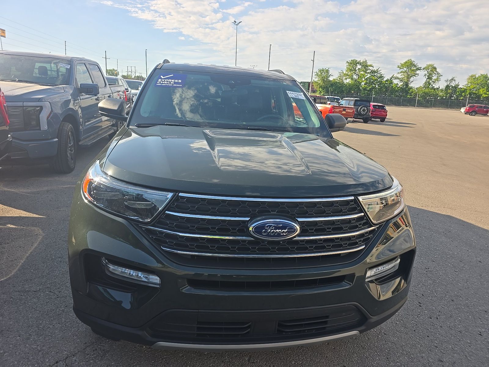 FORD EXPLORER - 3