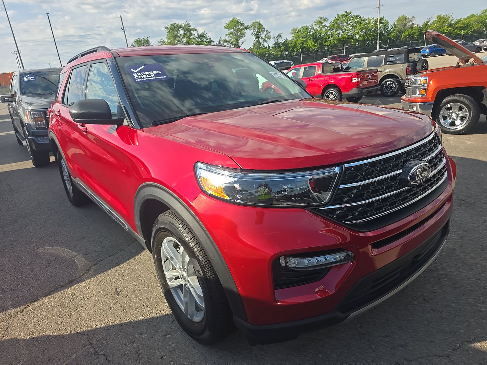 FORD EXPLORER - 4