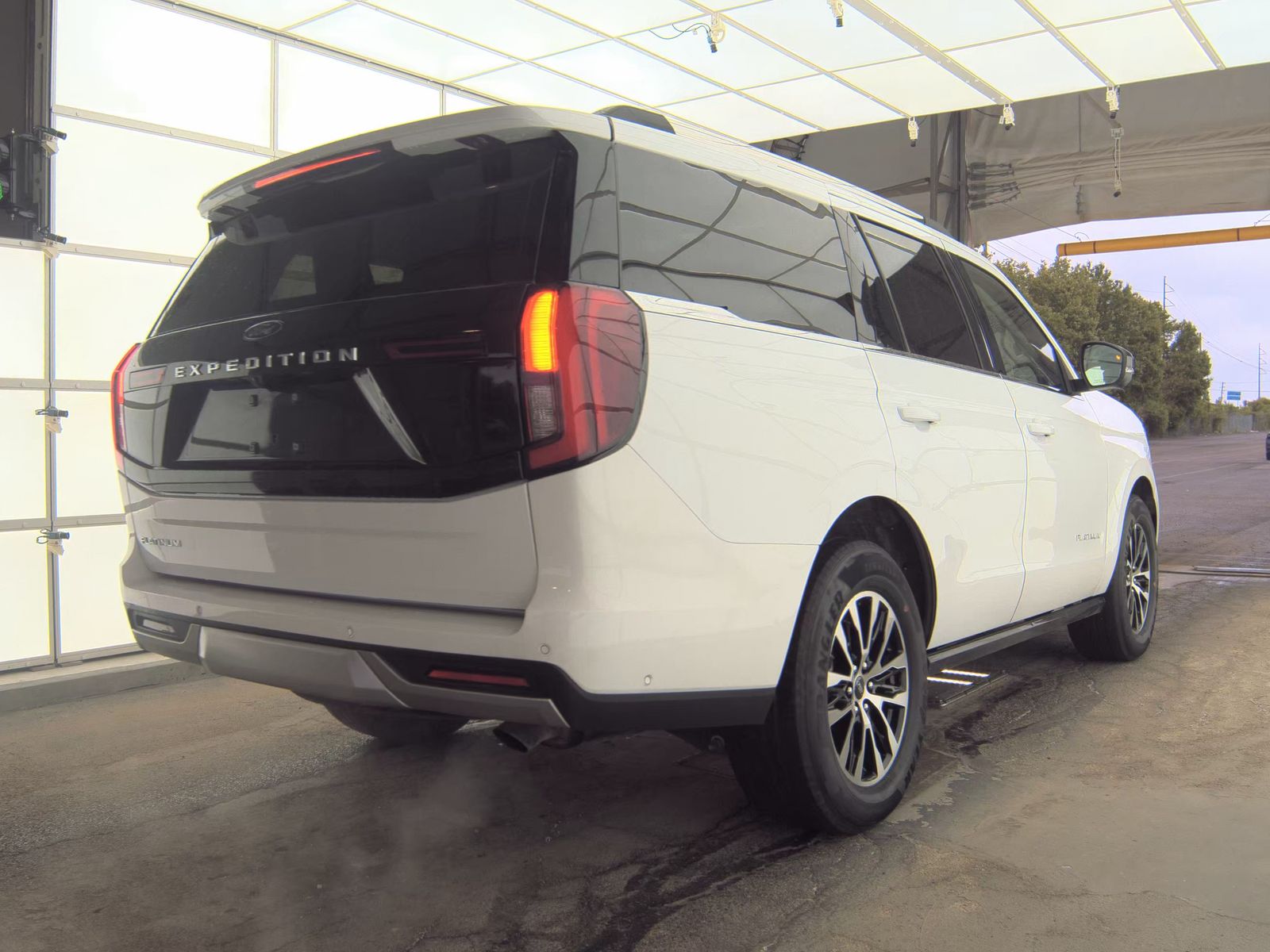 FORD EXPEDITION - 6