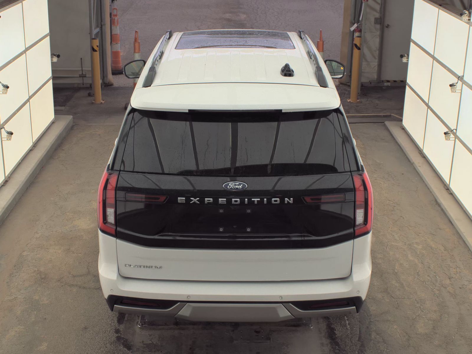 FORD EXPEDITION - 7