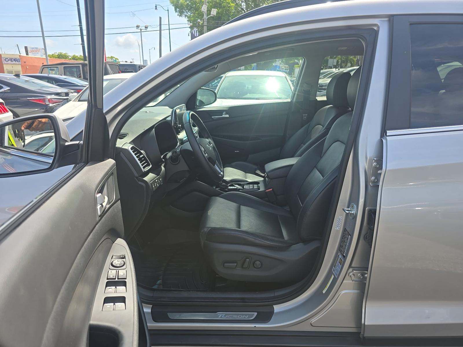 HYUNDAI TUCSON - 5
