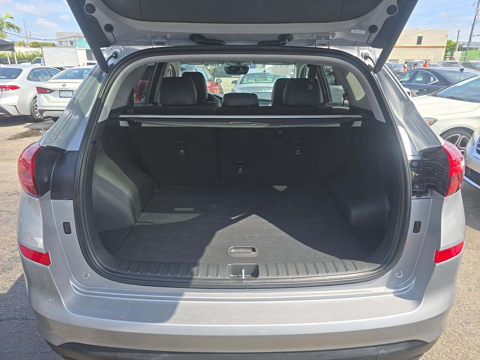 HYUNDAI TUCSON - 9