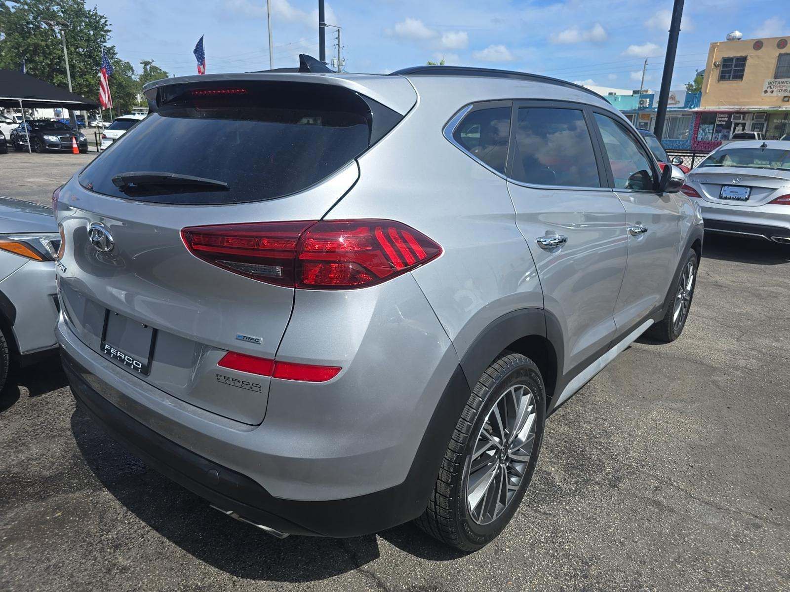HYUNDAI TUCSON - 3
