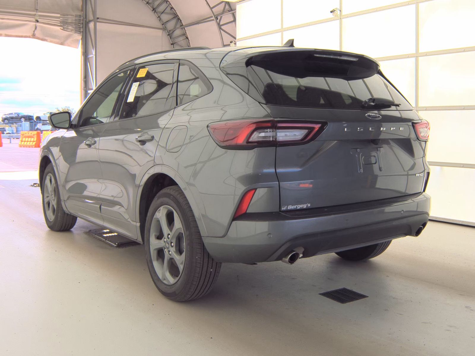 FORD ESCAPE - 9