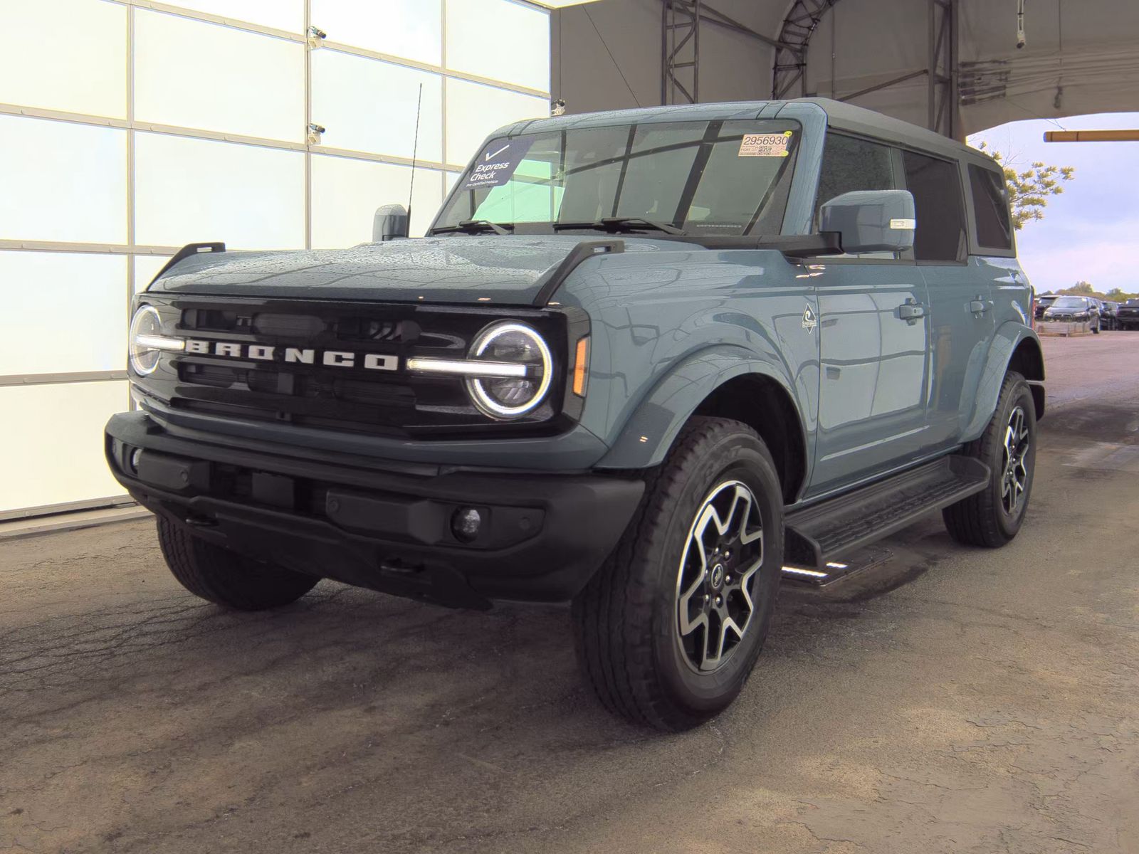 FORD BRONCO - 1