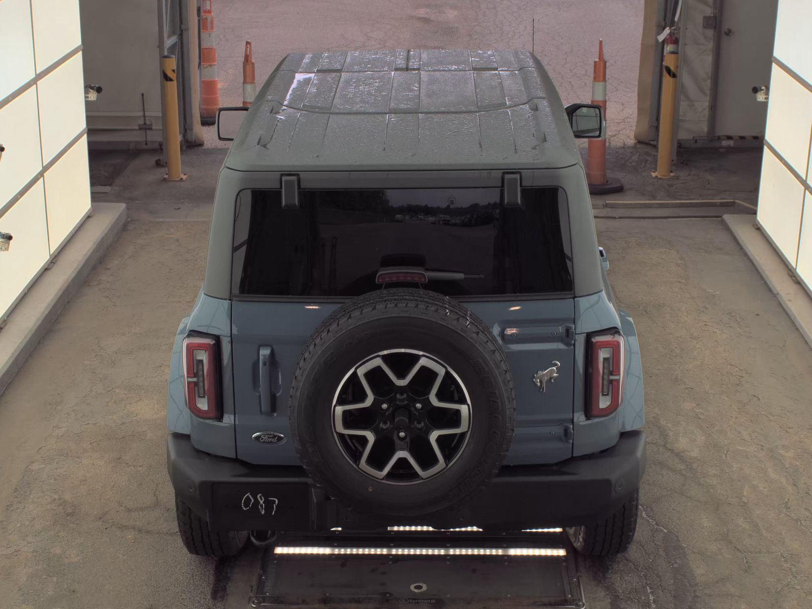 FORD BRONCO - 7