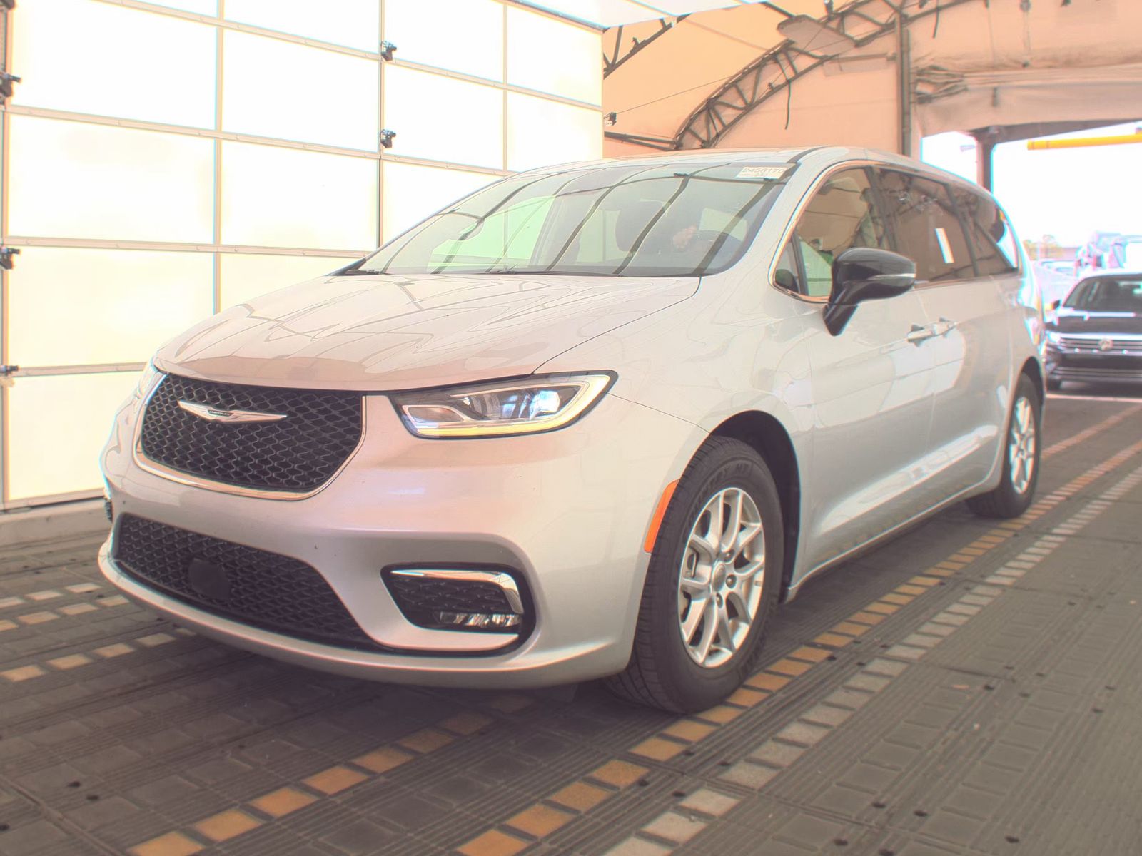 CHRYSLER PACIFICA - 1