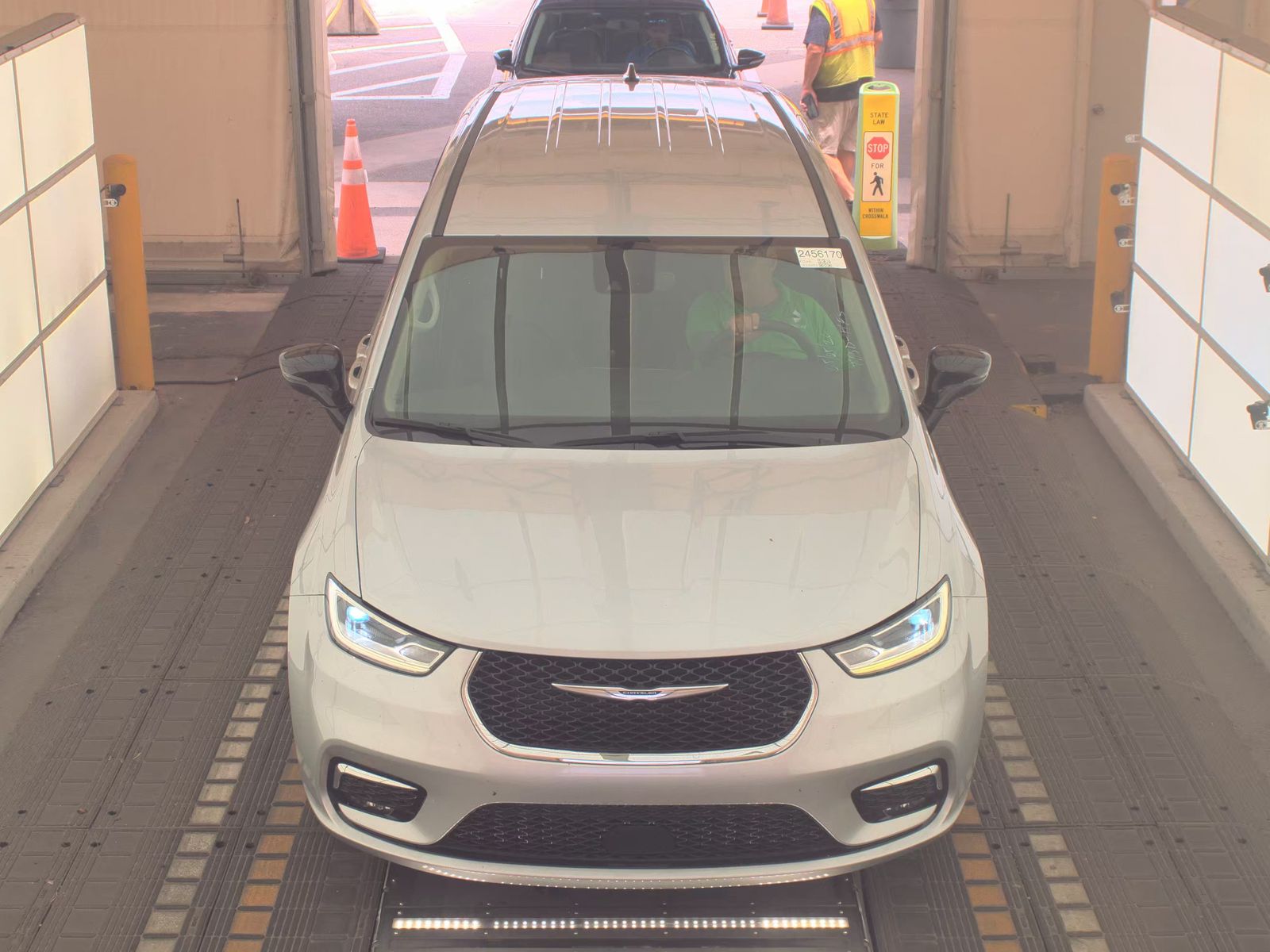 CHRYSLER PACIFICA - 3