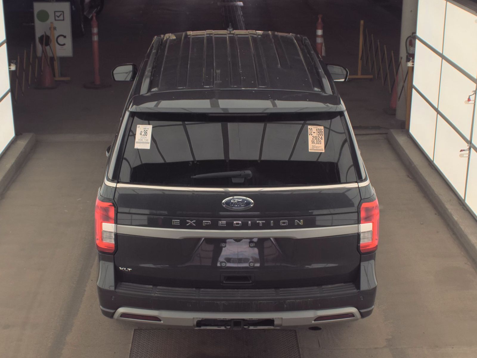 FORD EXPEDITION - 6