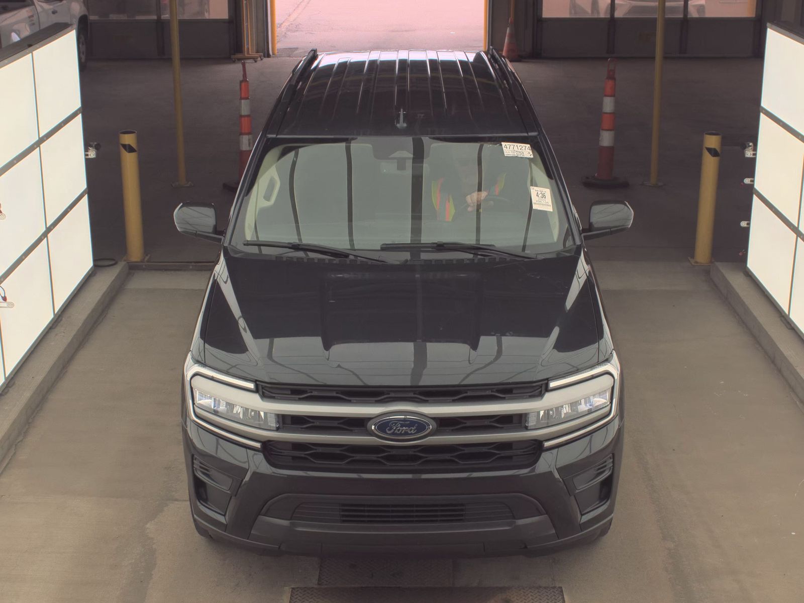 FORD EXPEDITION - 3