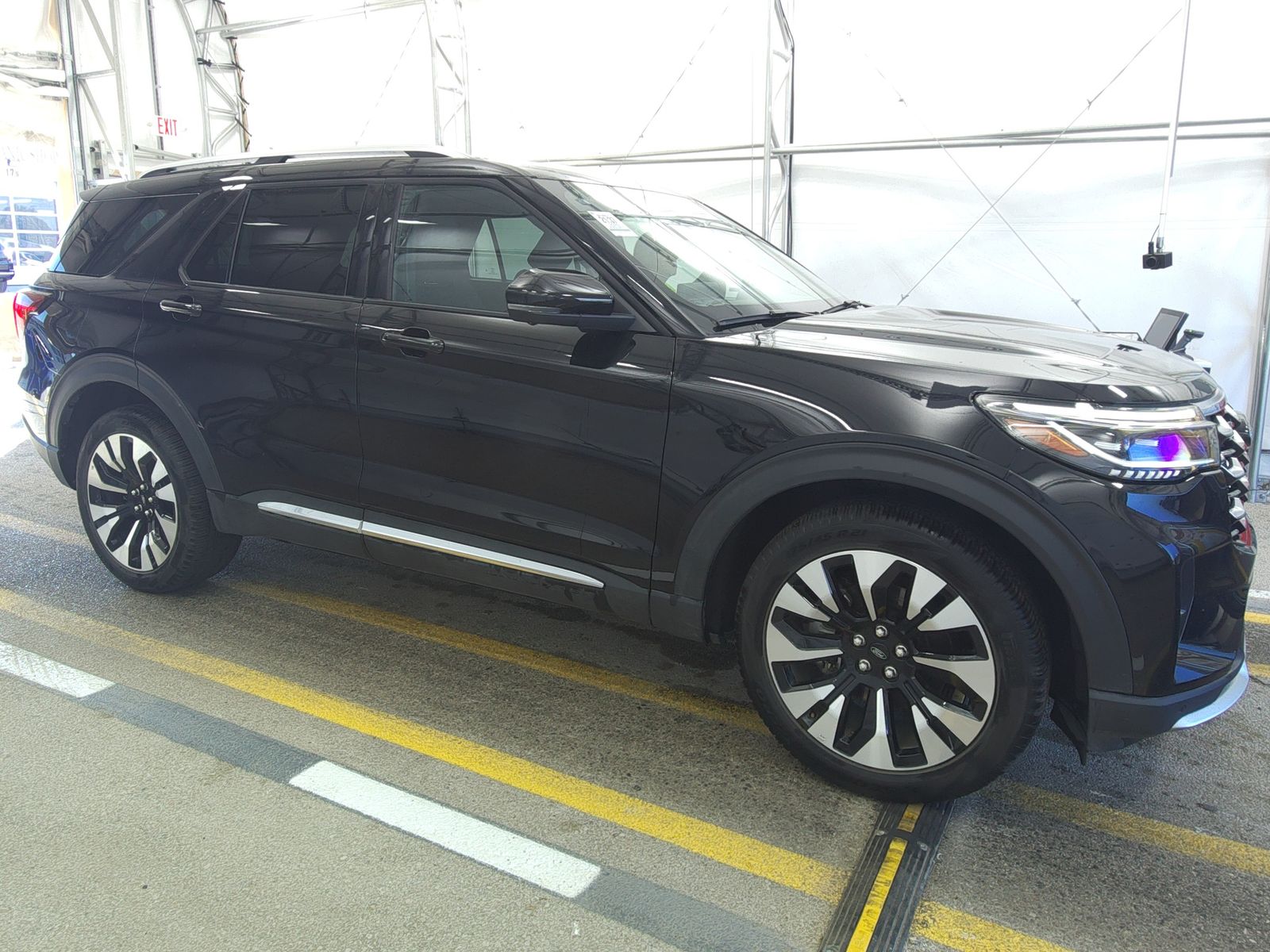 FORD EXPLORER - 4
