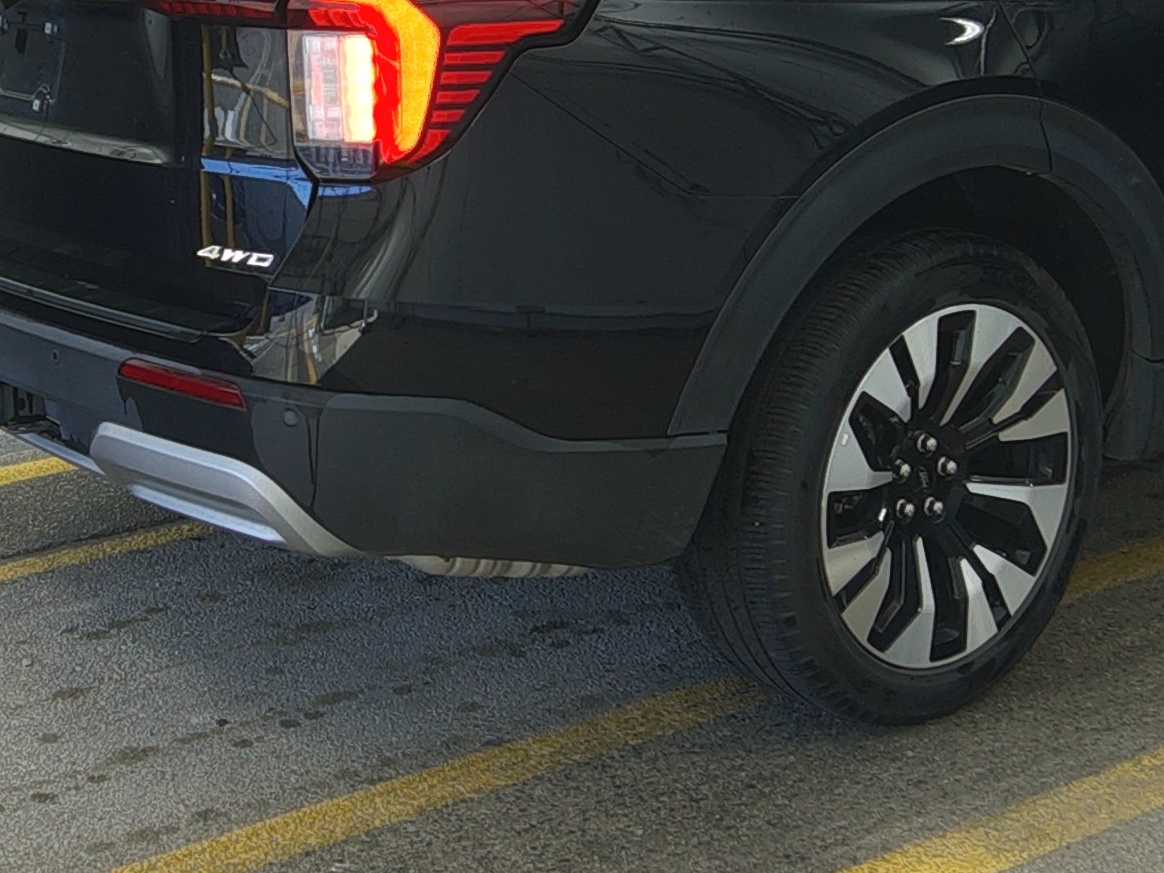 FORD EXPLORER - 10