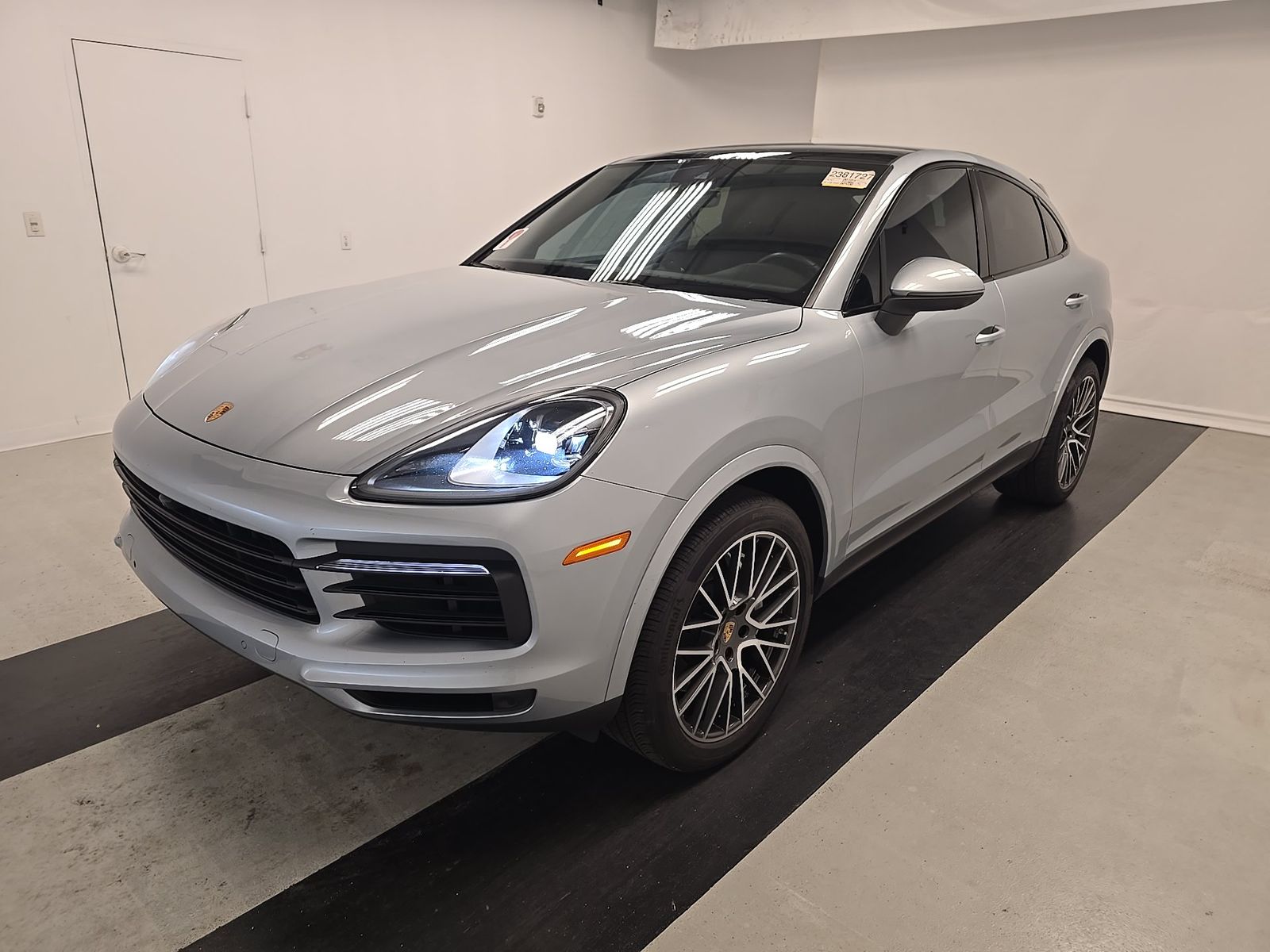 PORSCHE CAYENNE - 1