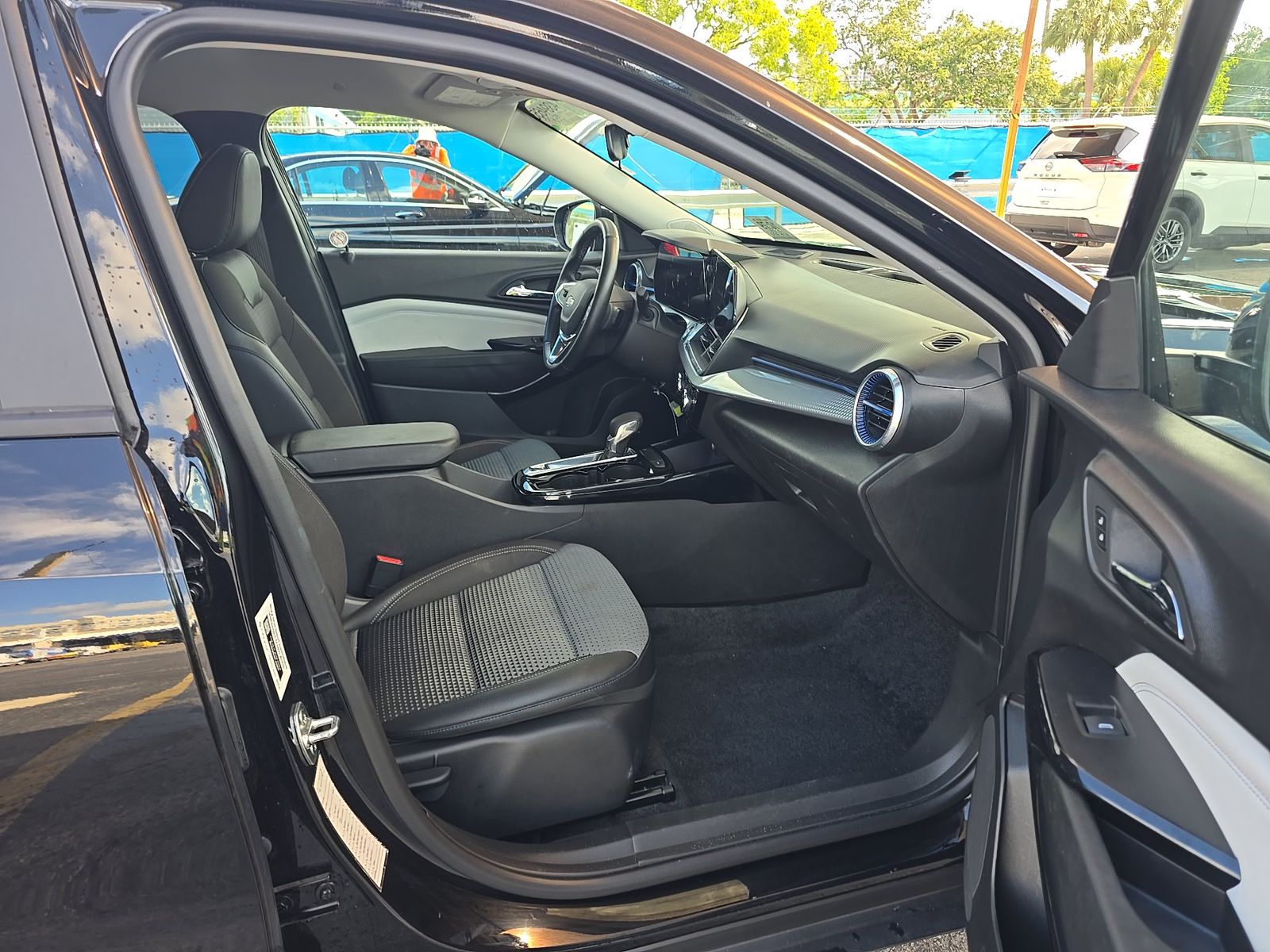 CHEVROLET TRAX - 9