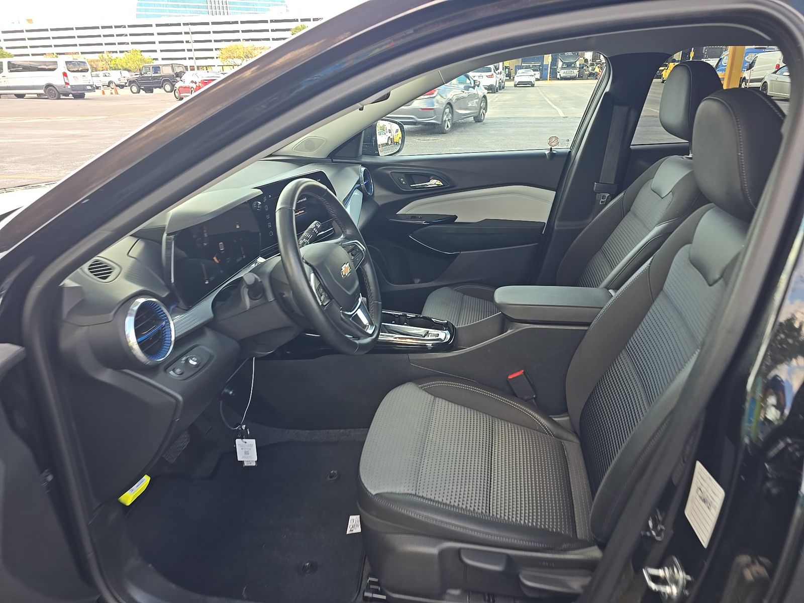 CHEVROLET TRAX - 8