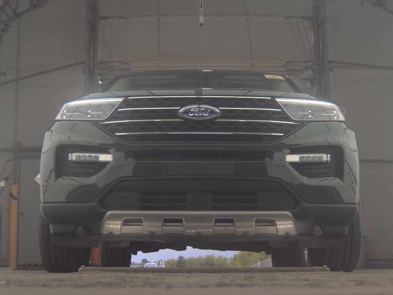 FORD EXPLORER - 4