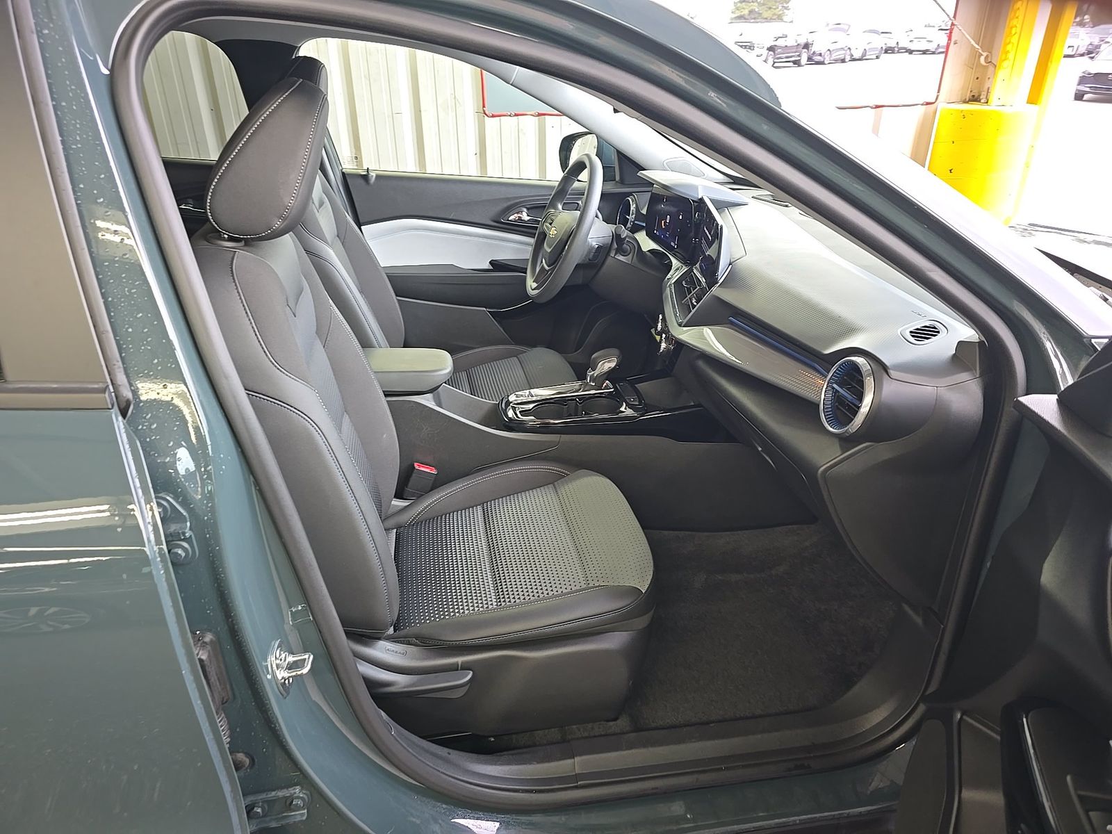 CHEVROLET TRAX - 9