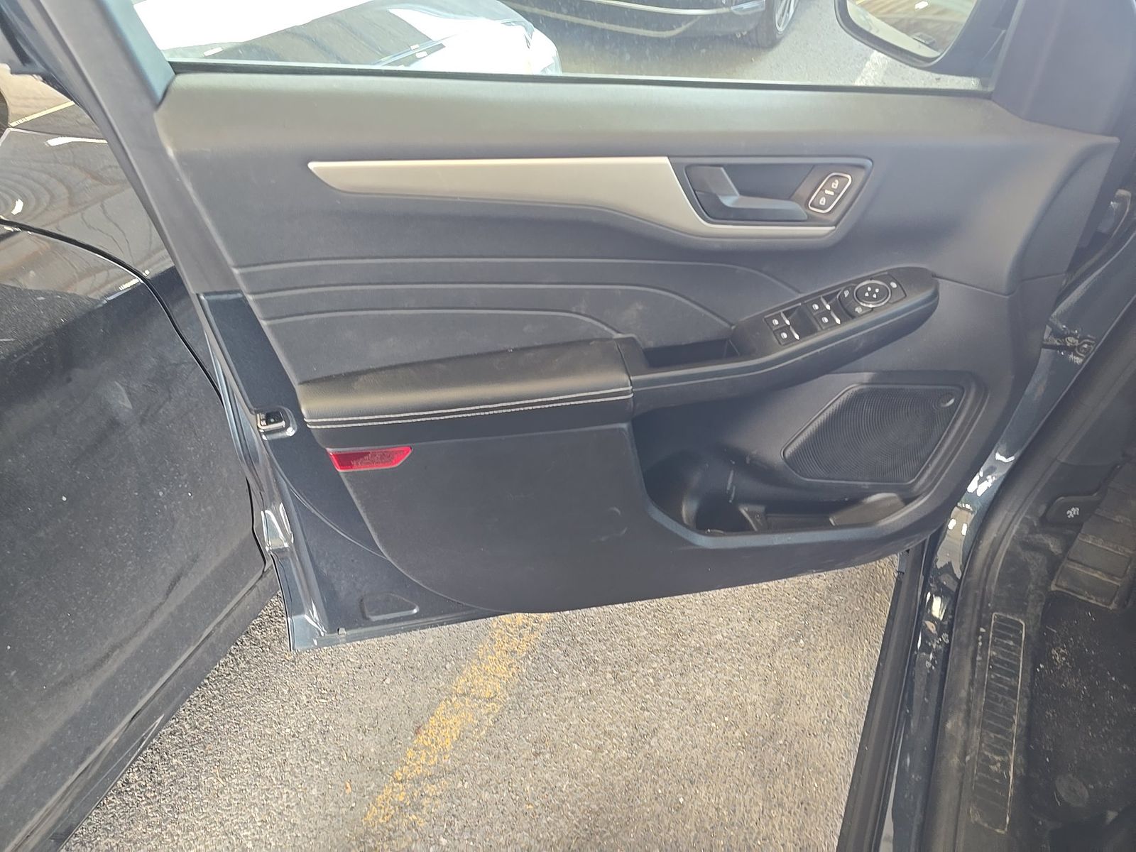 FORD ESCAPE - 10