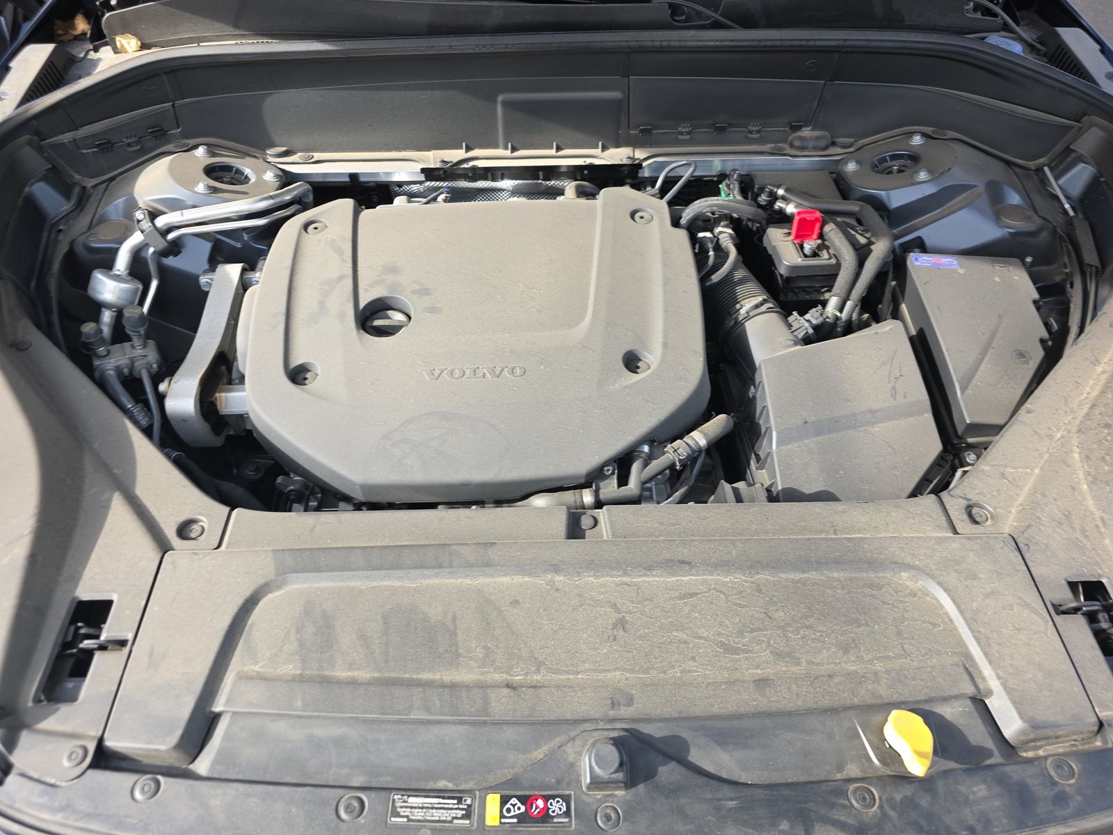 2025 Volvo XC90 B6 Plus FWD