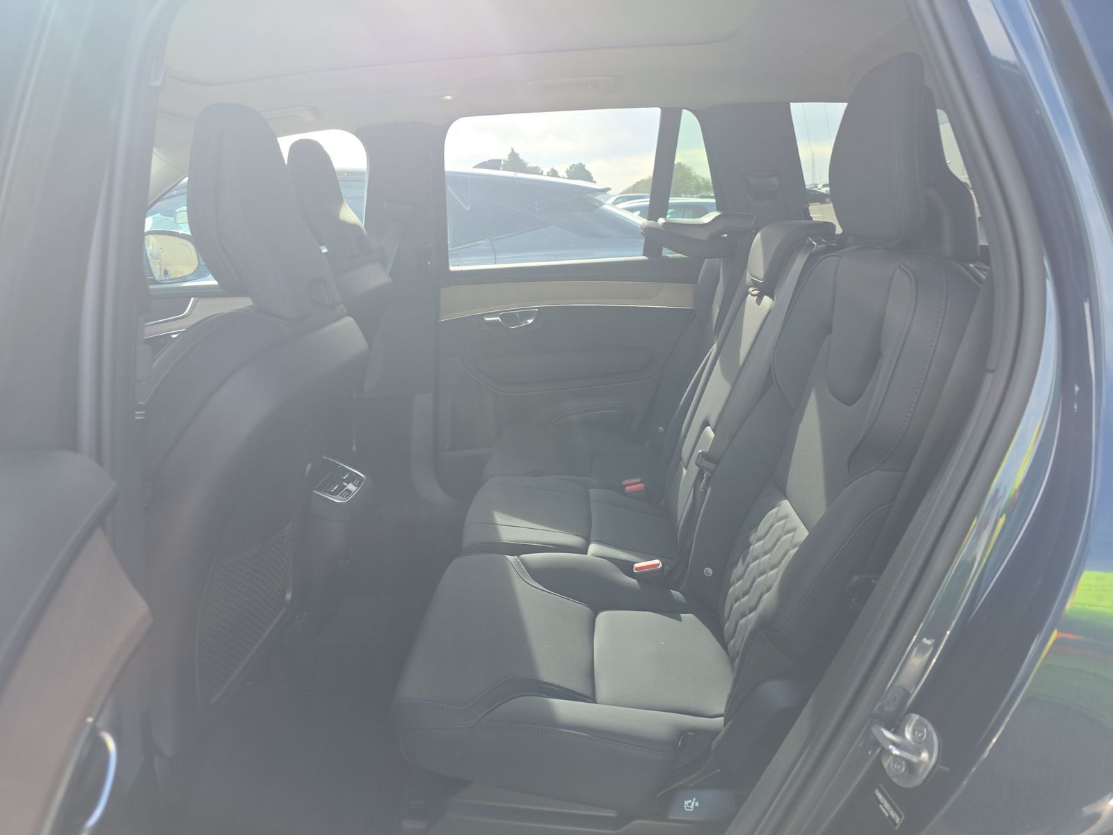 2025 Volvo XC90 B6 Plus FWD