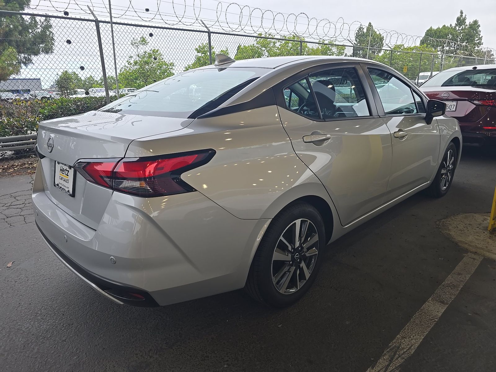 NISSAN VERSA - 5