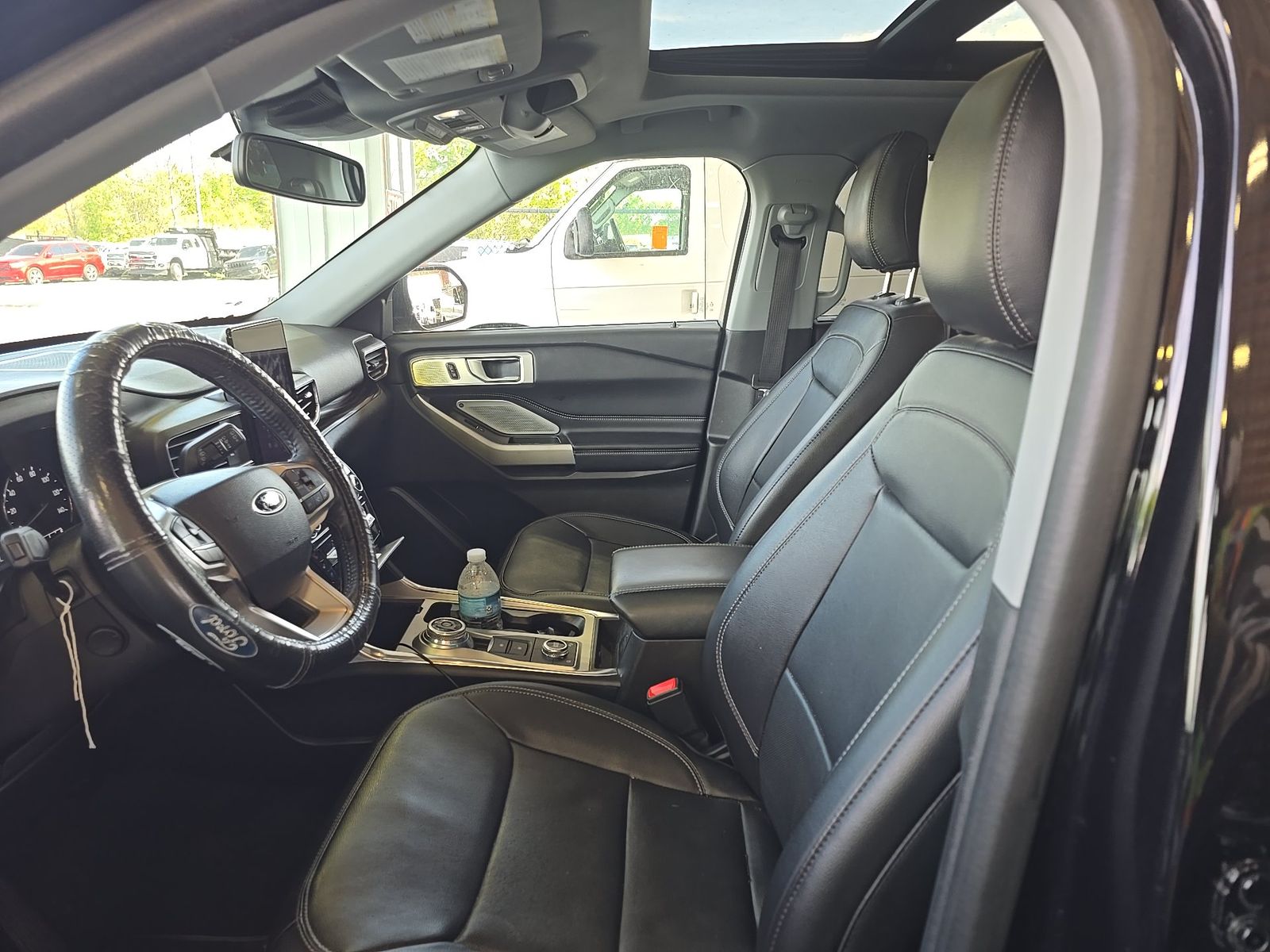 FORD EXPLORER - 8