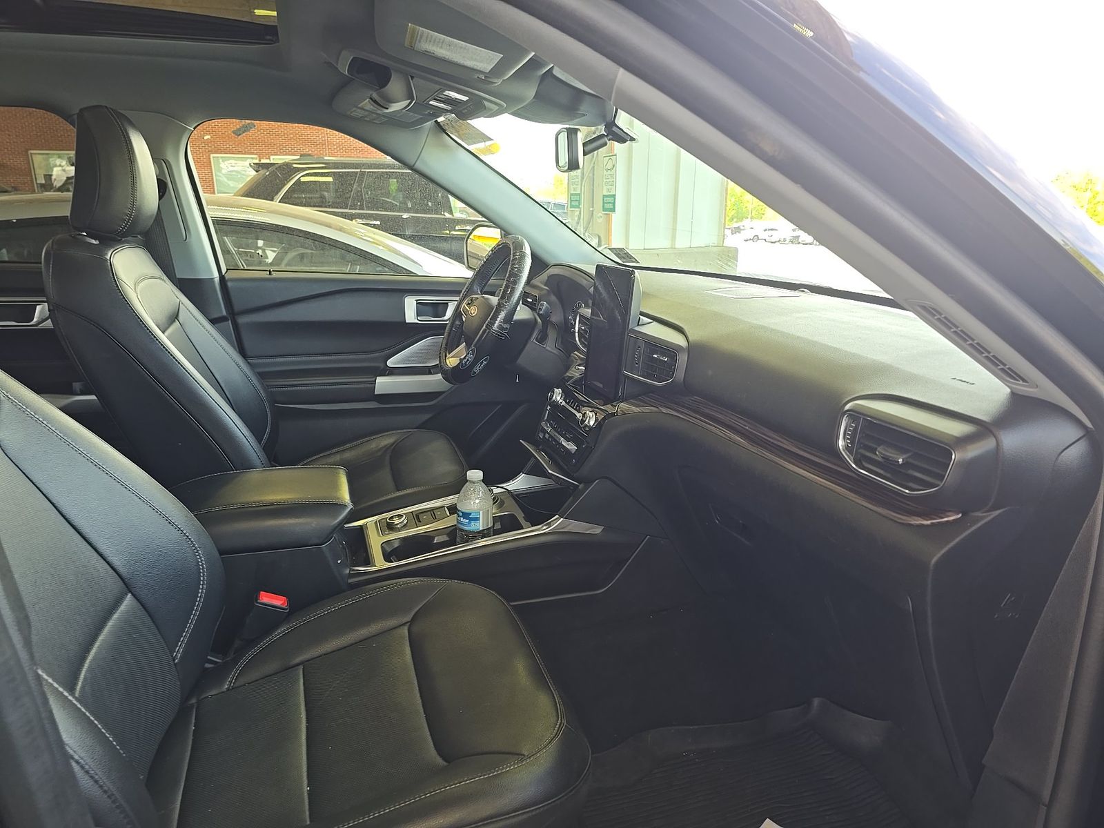 FORD EXPLORER - 9