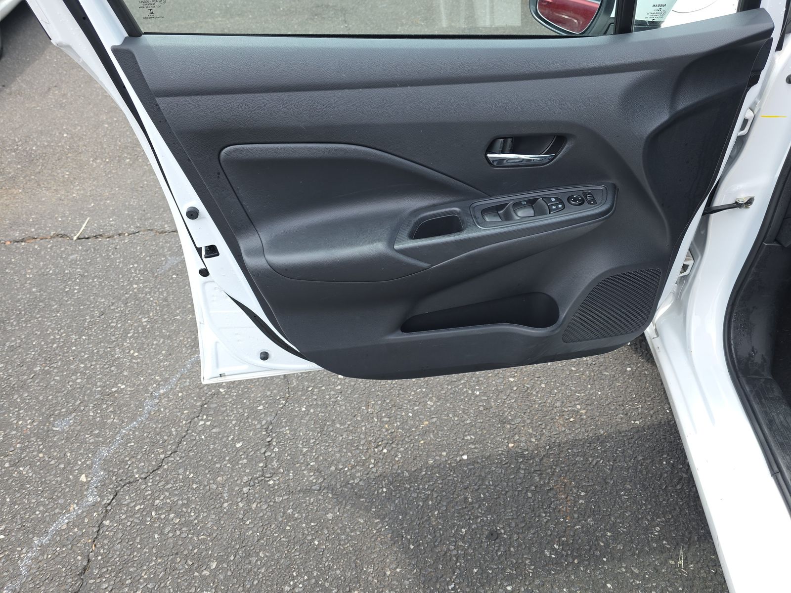NISSAN VERSA - 10