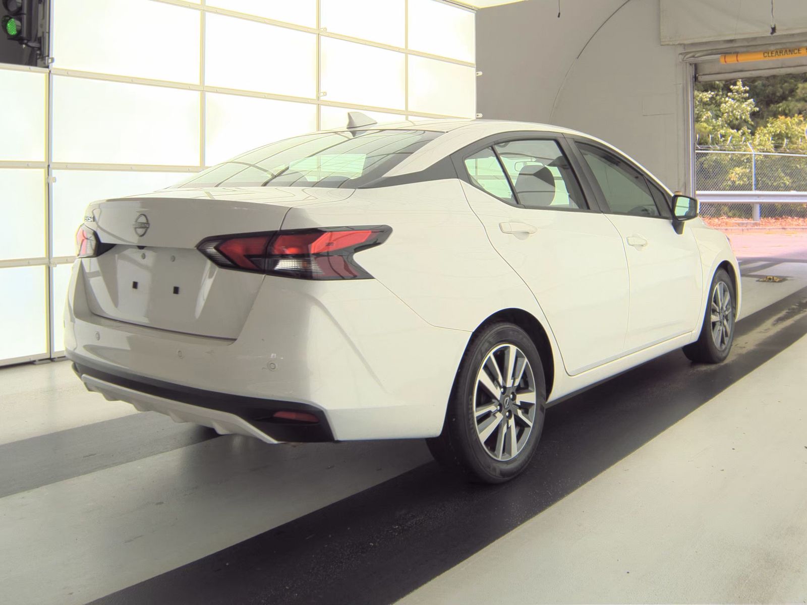 NISSAN VERSA - 5