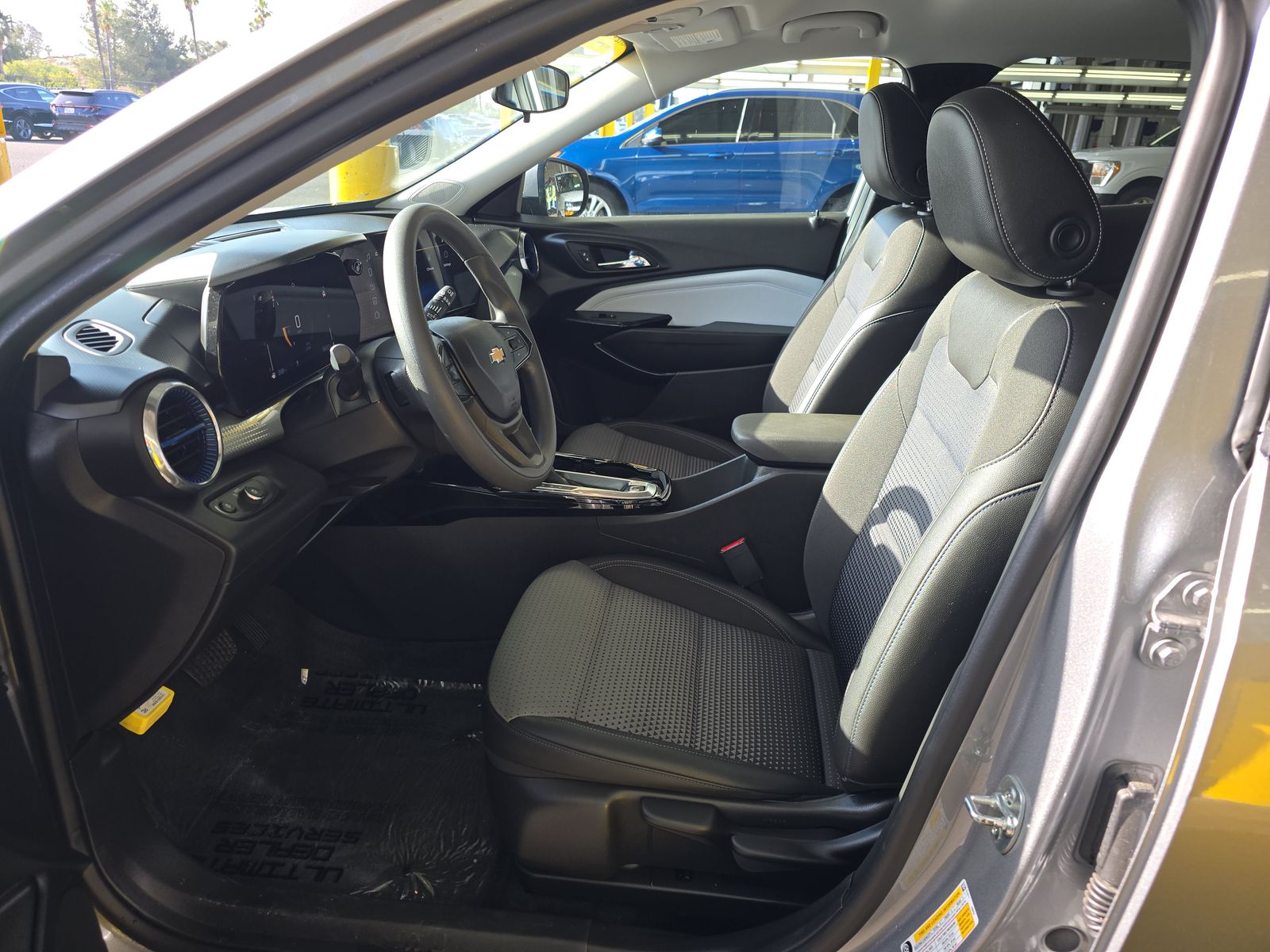 CHEVROLET TRAX - 8