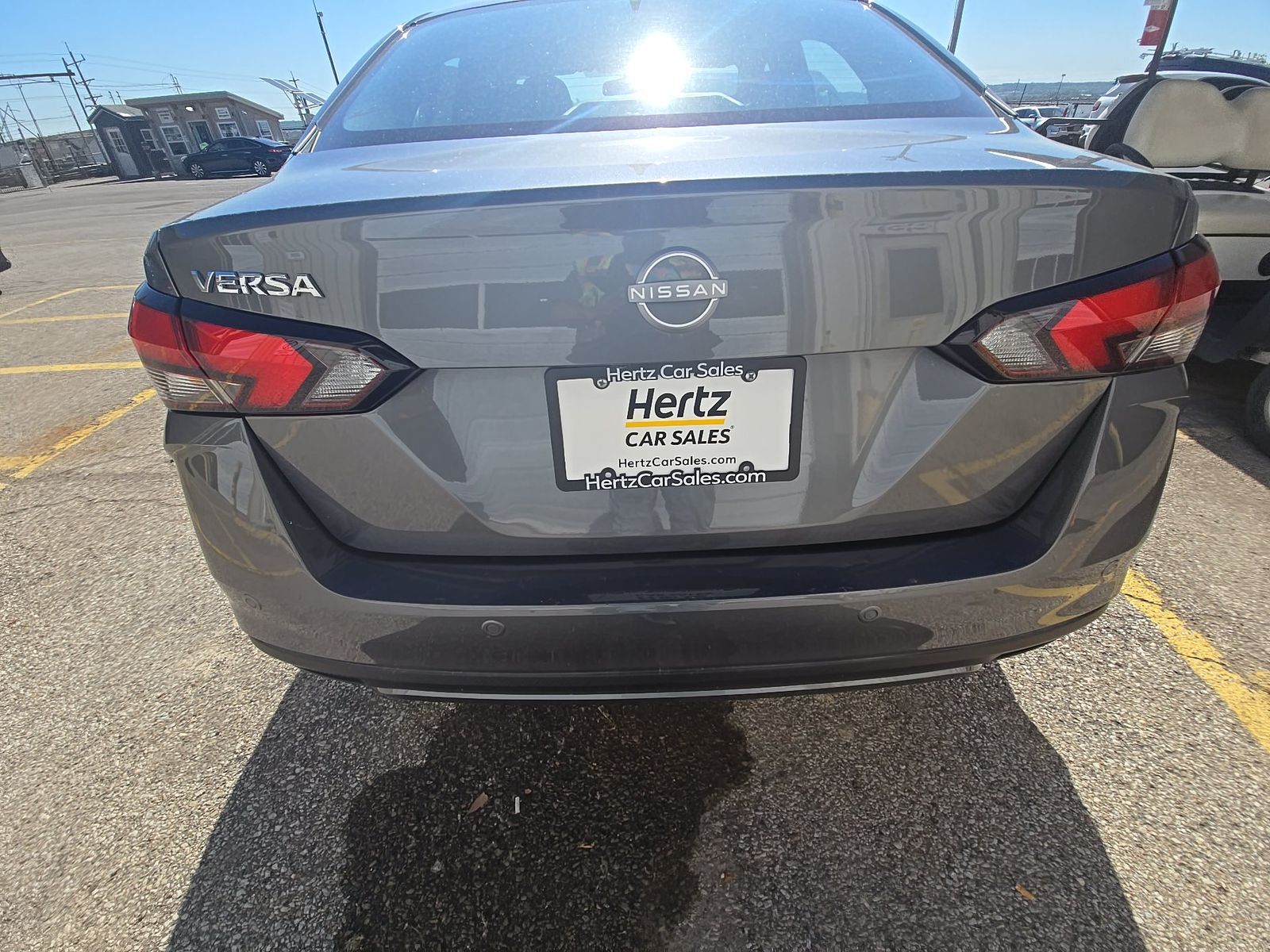 NISSAN VERSA - 6