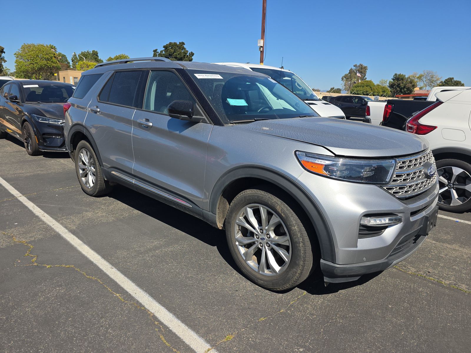 FORD EXPLORER - 4
