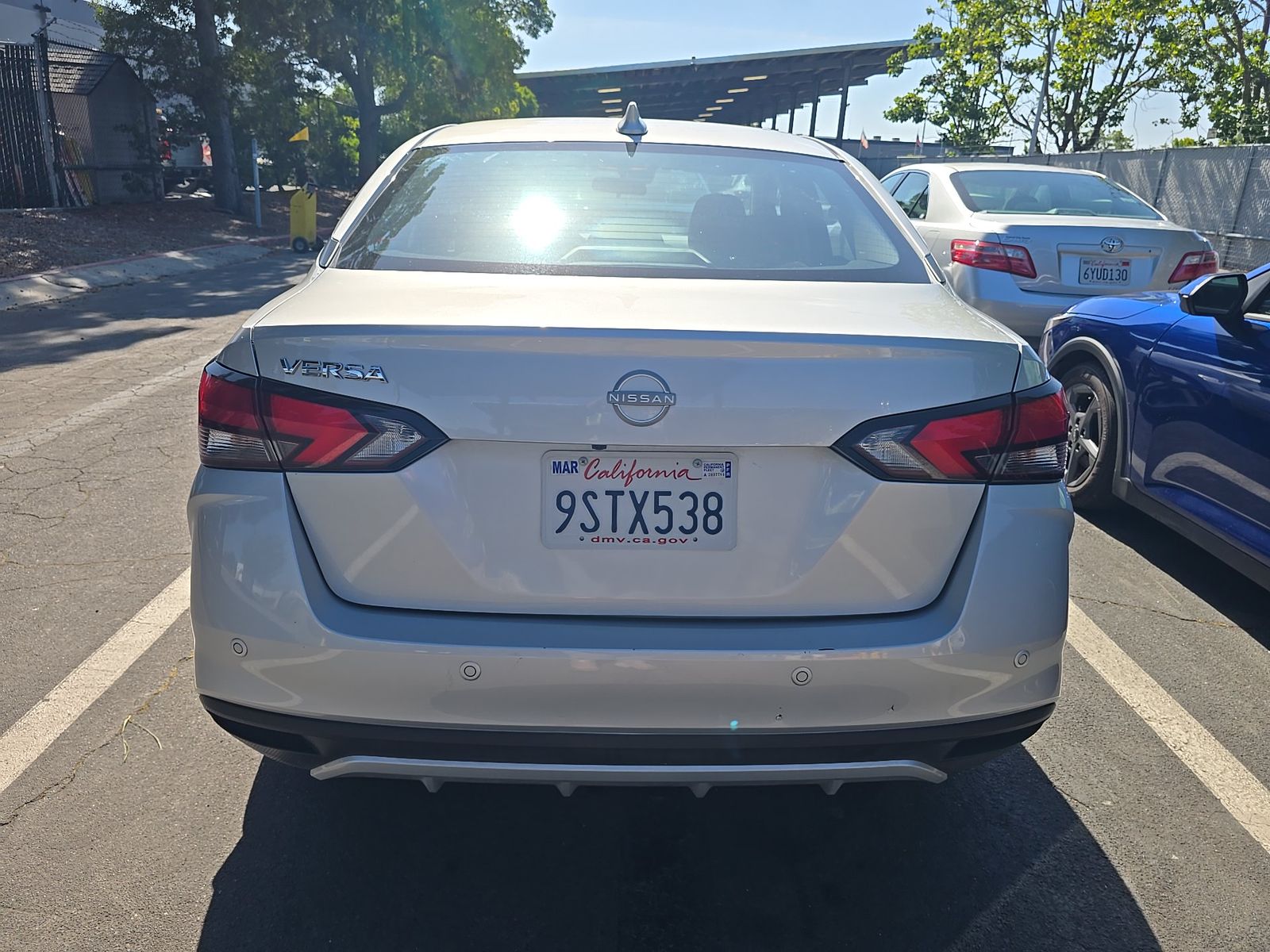 NISSAN VERSA - 6