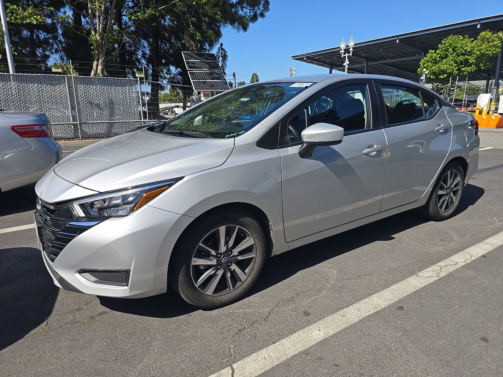 NISSAN VERSA - 1