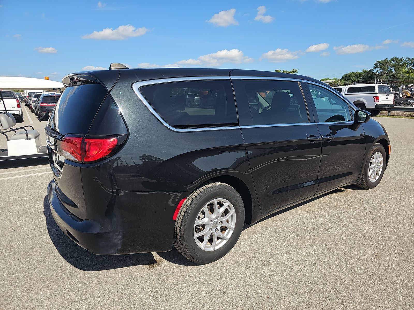CHRYSLER VOYAGER - 5