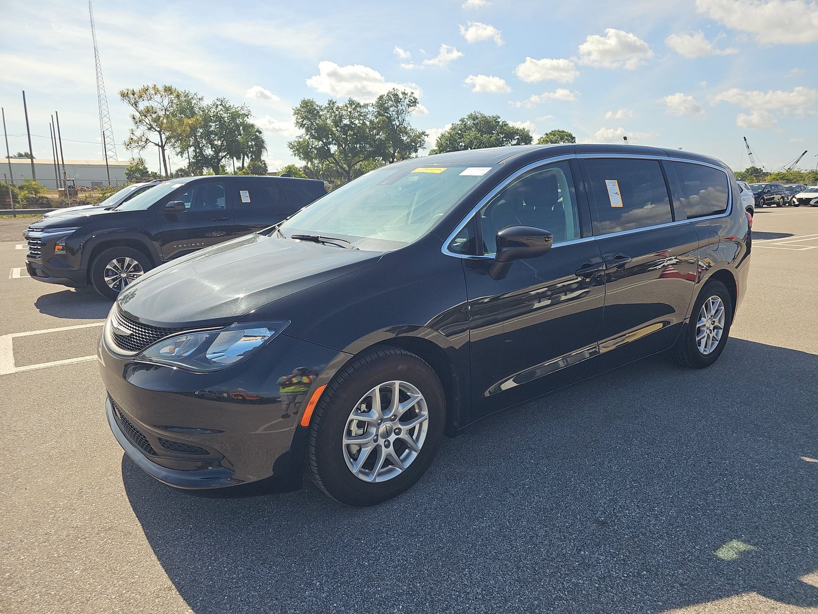 CHRYSLER VOYAGER - 1