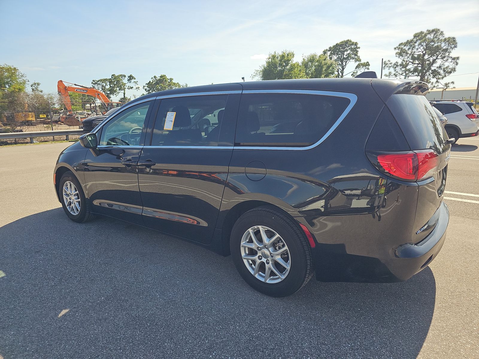 CHRYSLER VOYAGER - 7
