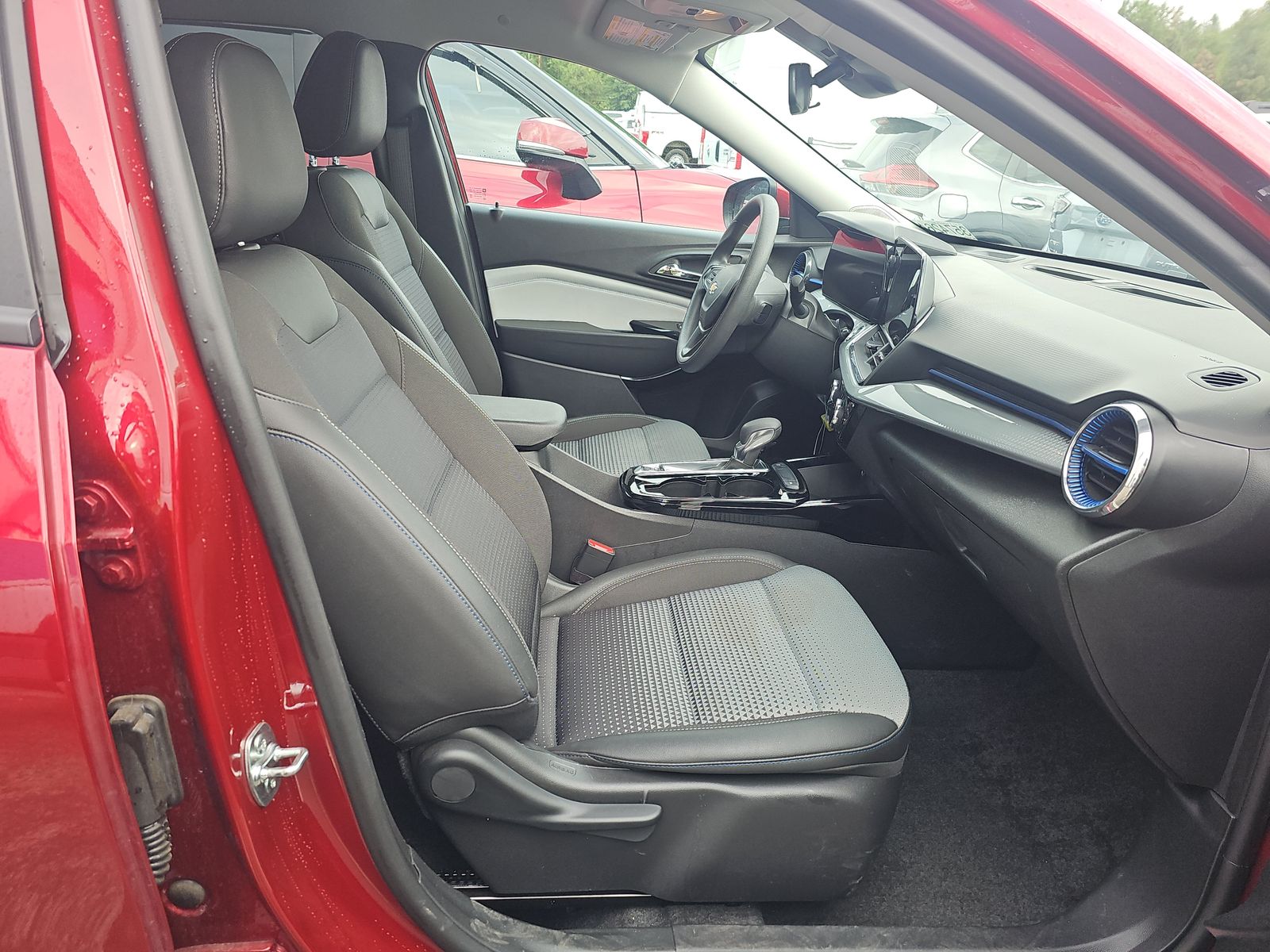 CHEVROLET TRAX - 9