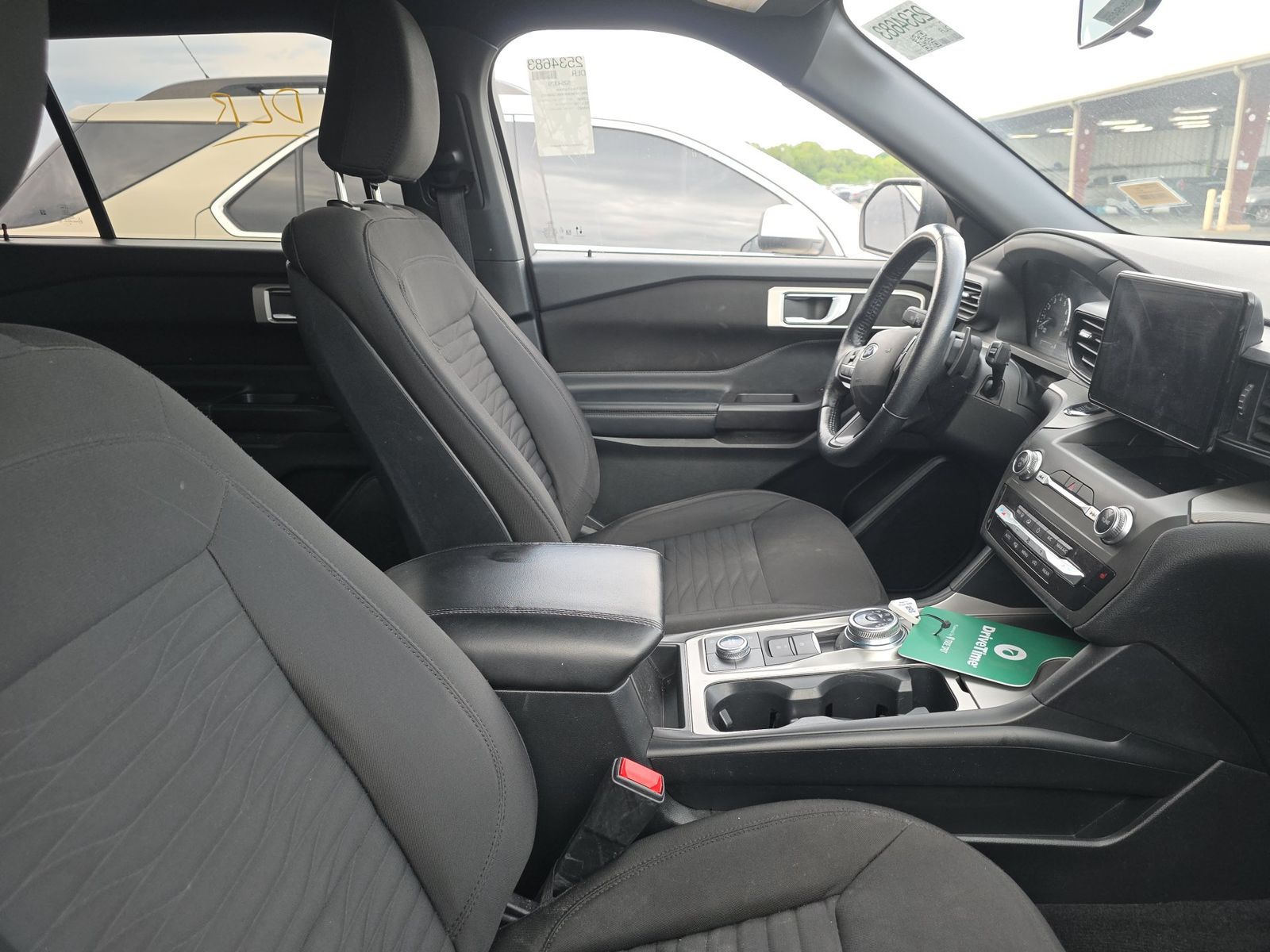 FORD EXPLORER - 9