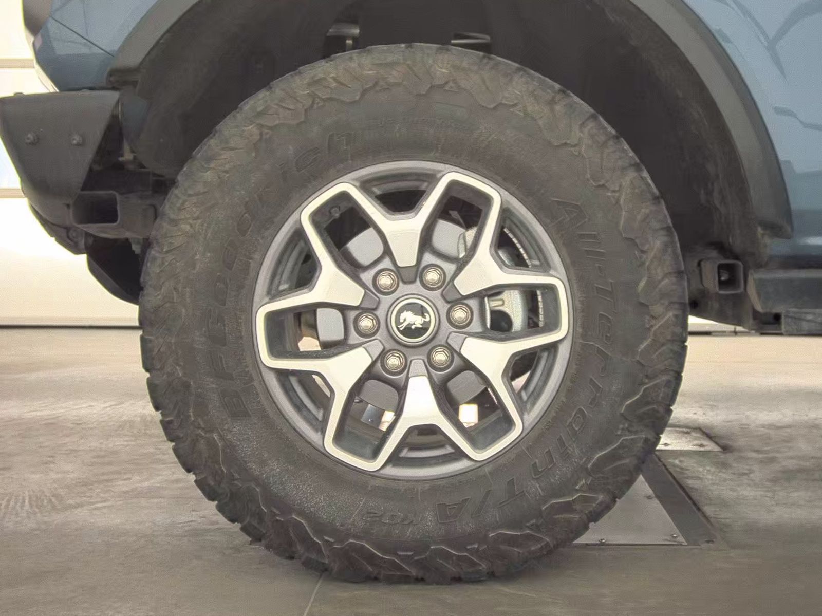 FORD BRONCO - 10