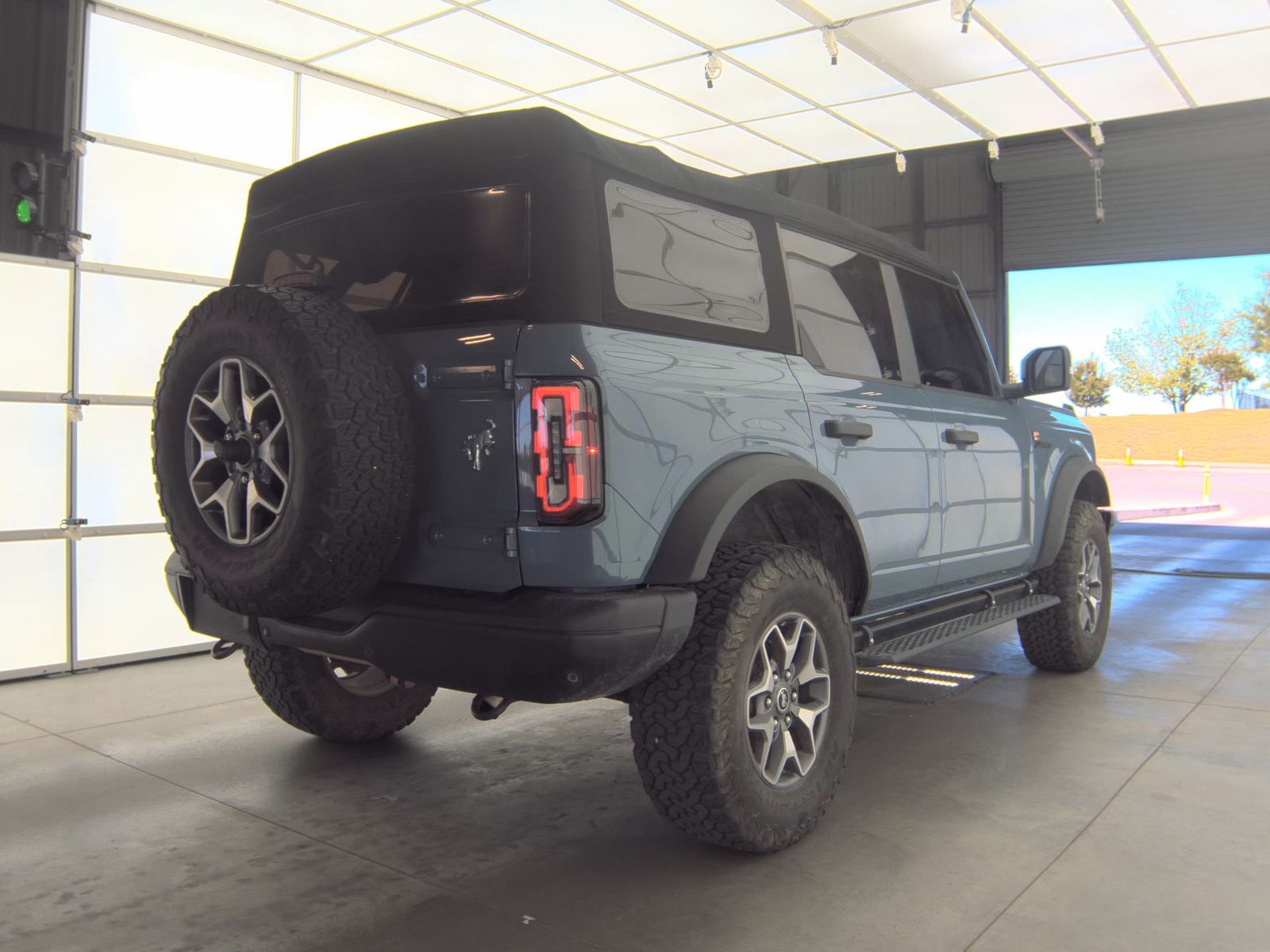 FORD BRONCO - 6