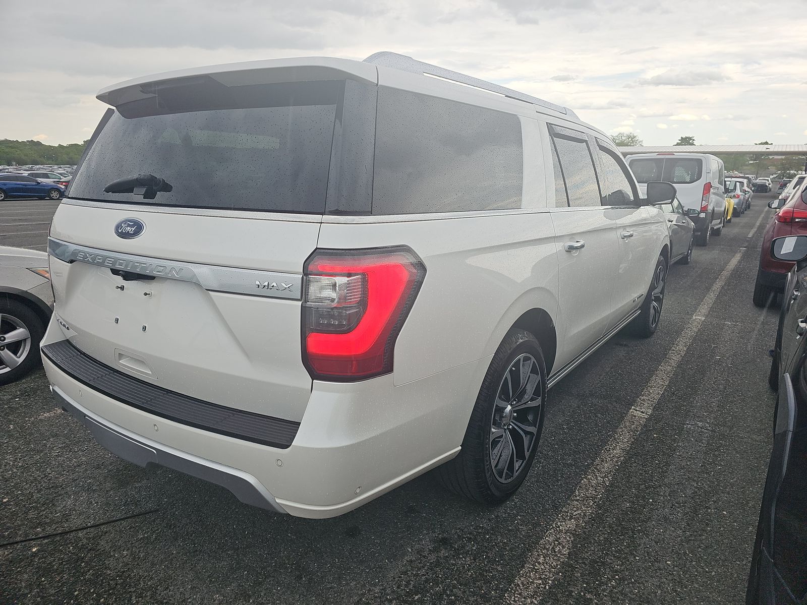 FORD EXPEDITION MAX - 5