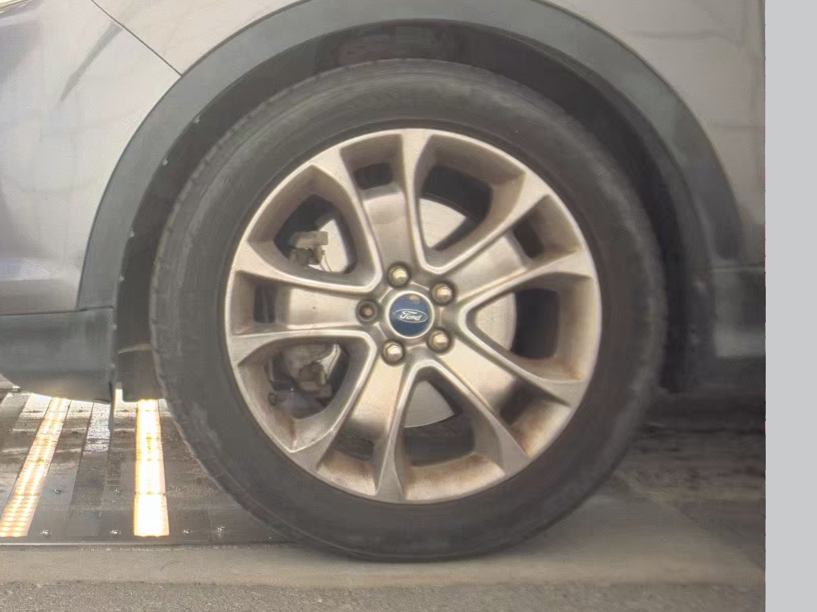 FORD ESCAPE - 10