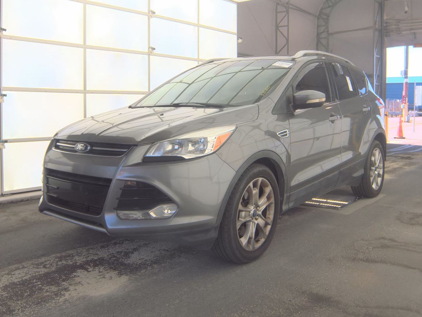 FORD ESCAPE - 1