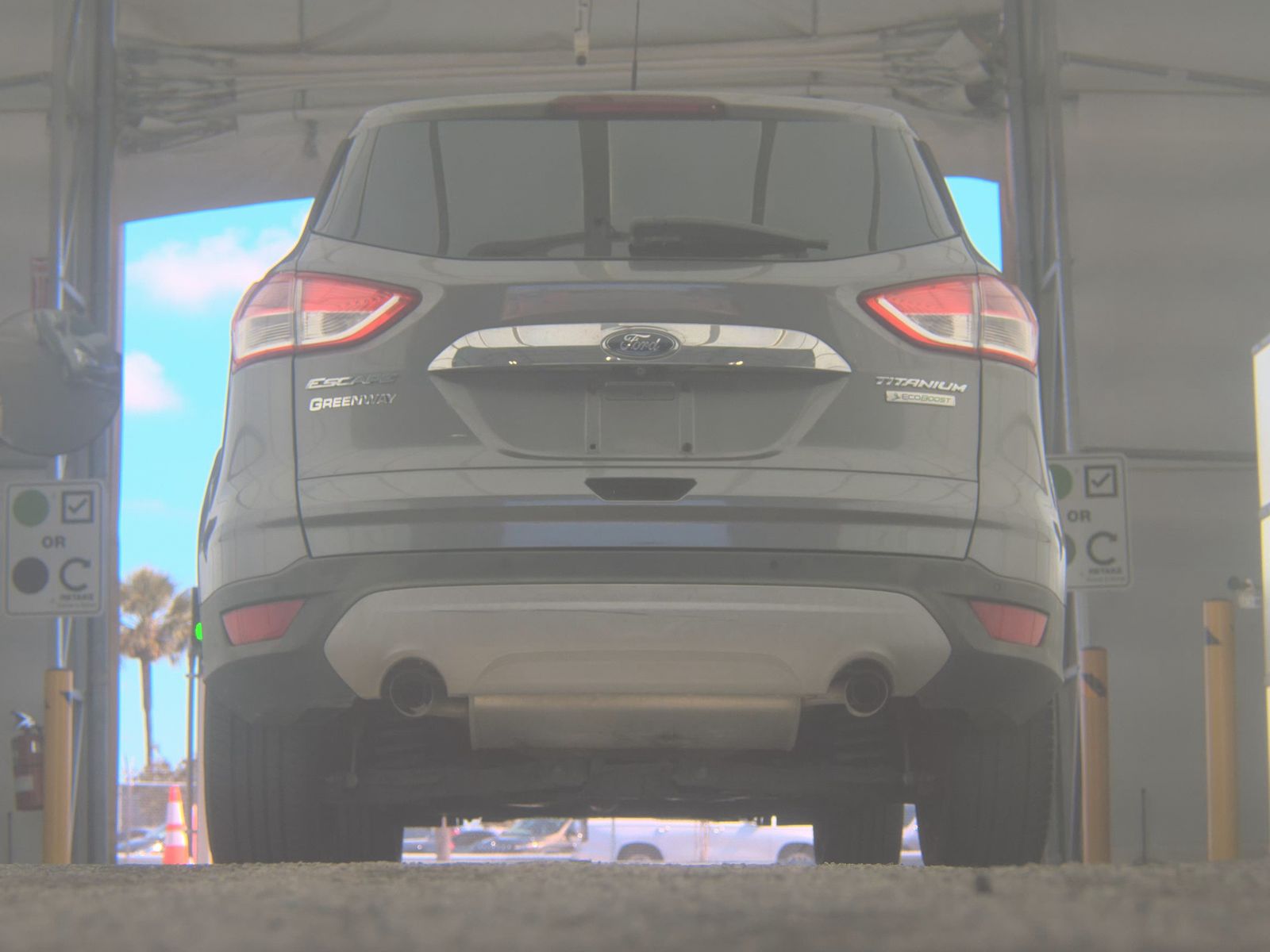 FORD ESCAPE - 8