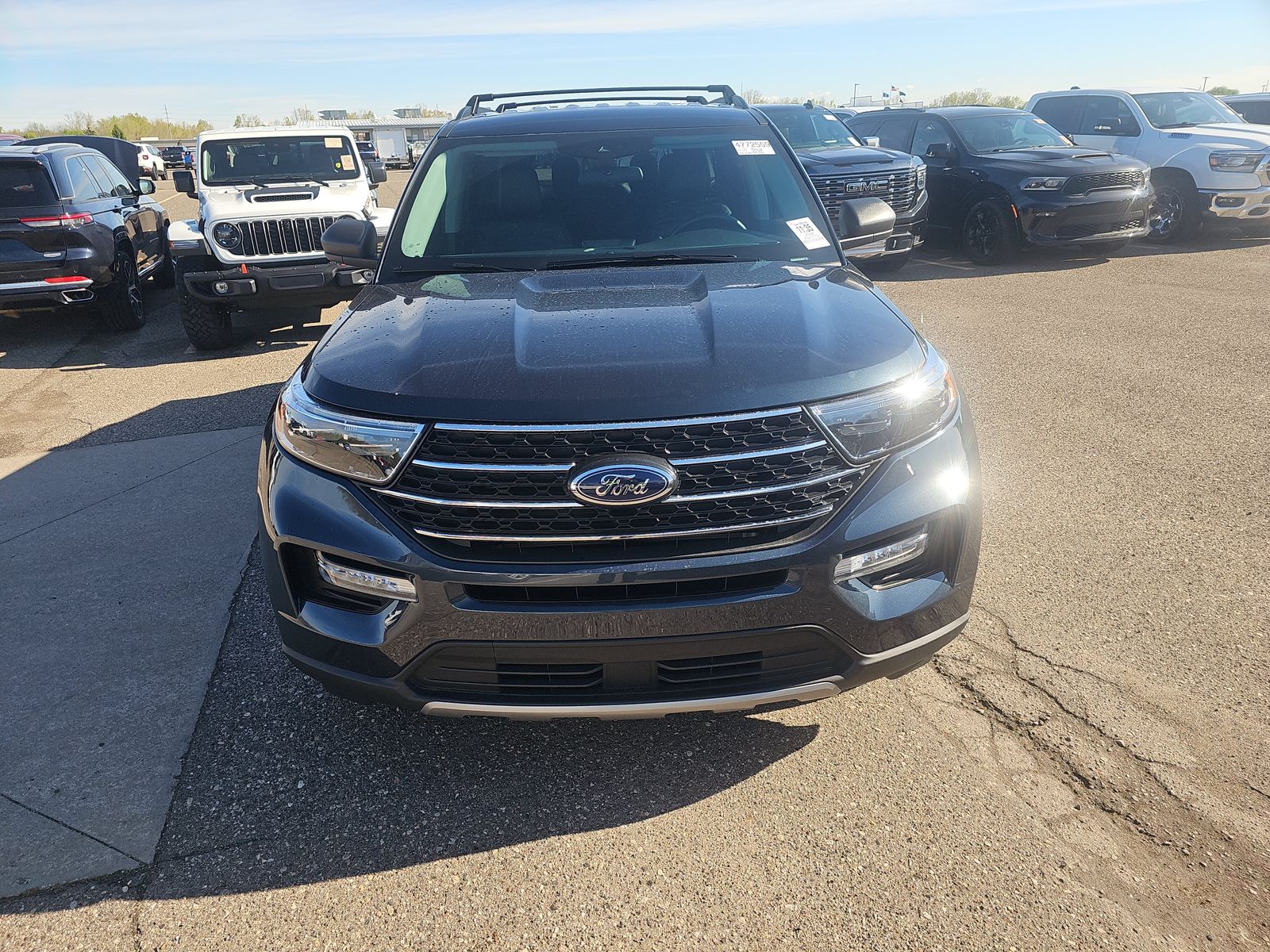 FORD EXPLORER - 3