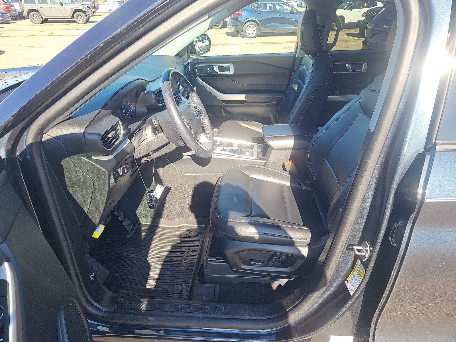 FORD EXPLORER - 8