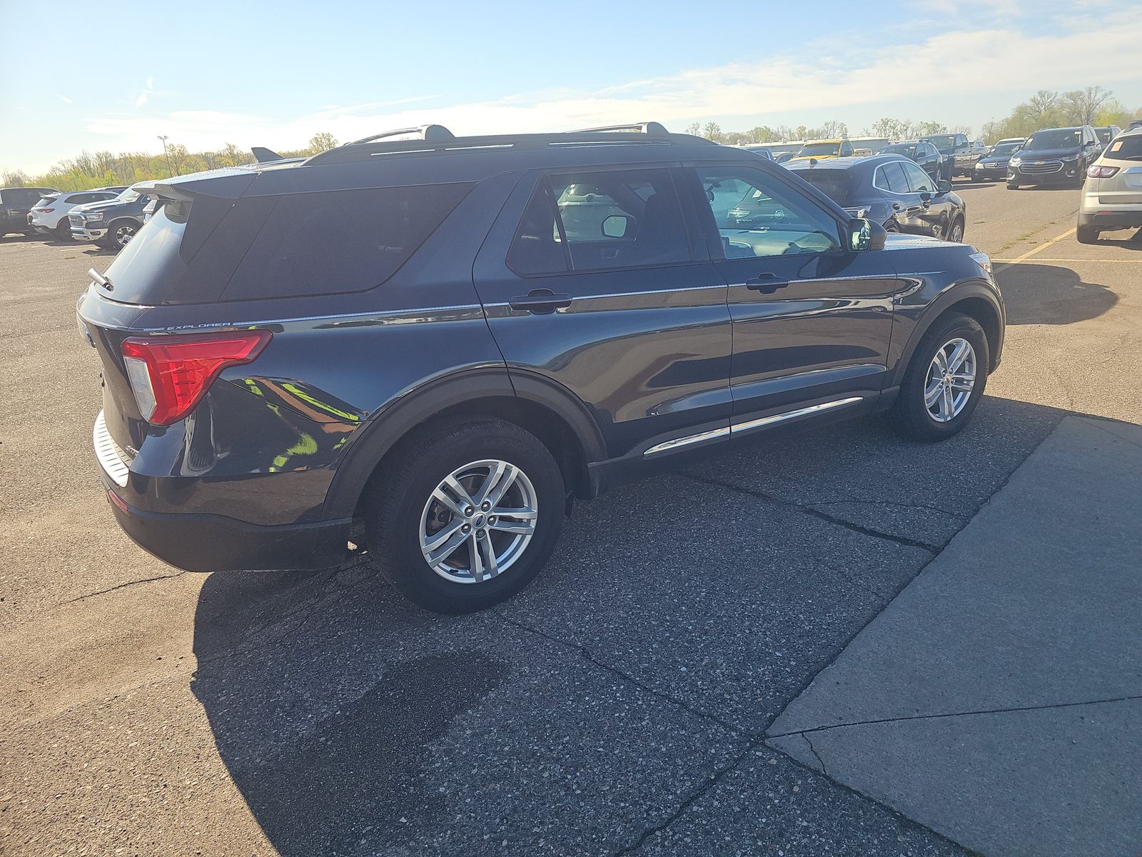 FORD EXPLORER - 5